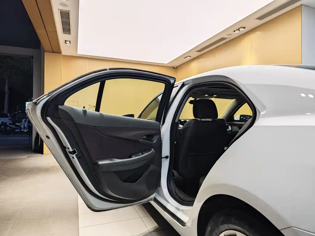 Malibu 2018 530T Automatic Deluxe Edition купить на сайте DeffCars