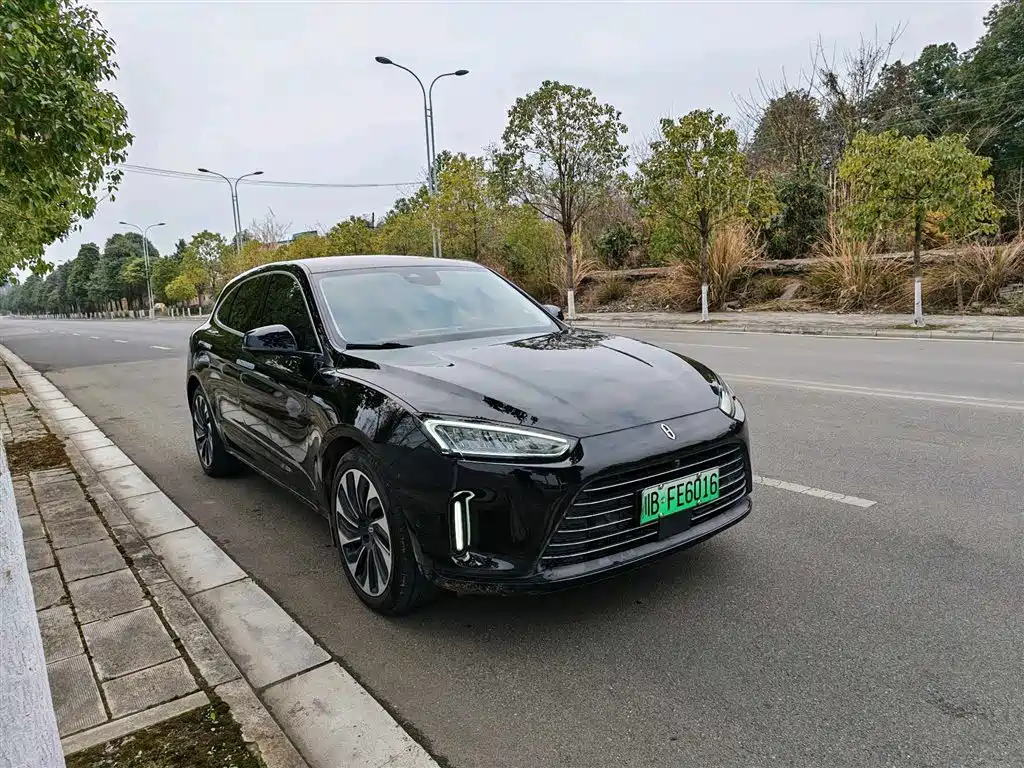 Wenjie M5 2022 extended range four-wheel drive performance version купить на сайте DeffCars