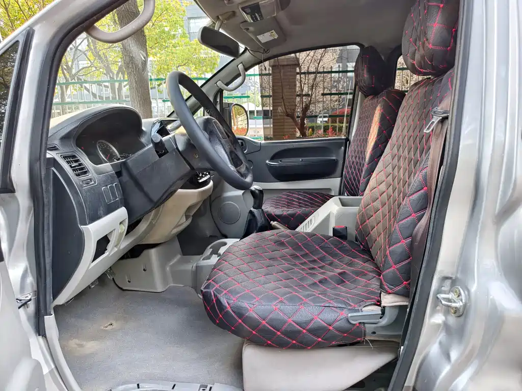Lingzhi 2016 M3L 1.6L 7-seat comfort model купить на сайте DeffCars
