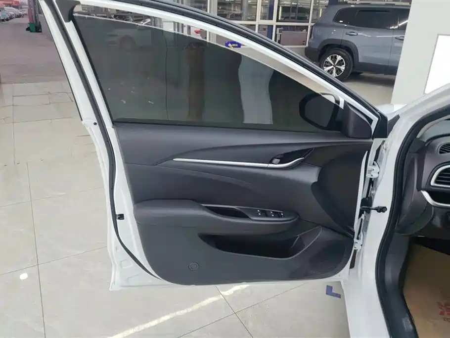 Yinglang 2021 model model 1.5L automatic elite model купить на сайте DeffCars