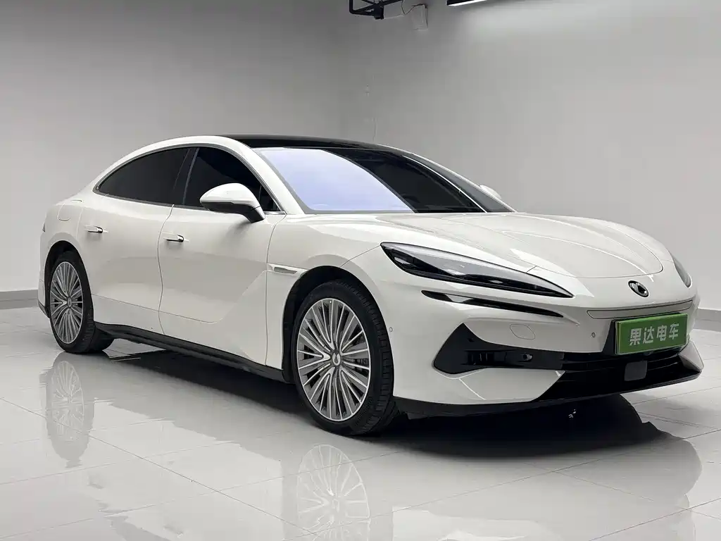 Denza Z9 2024 1100km four-wheel drive Ultra version купить на сайте DeffCars