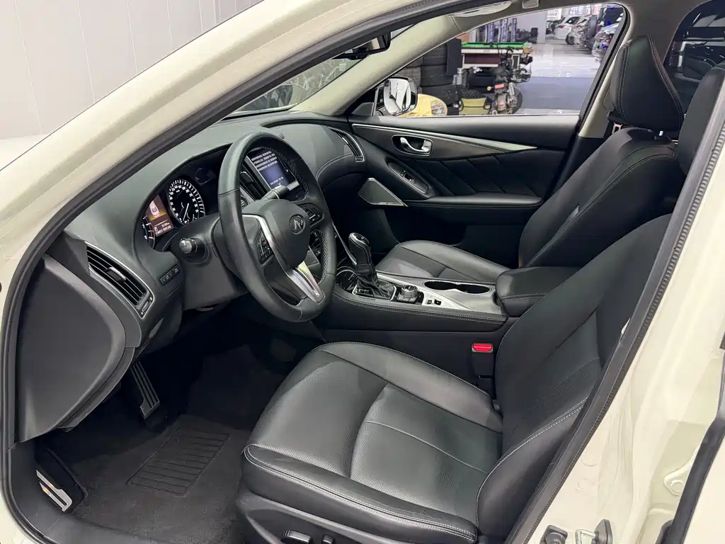 Infiniti Q50L 2021 2.0T Jinxiang Sports Edition купить на сайте DeffCars