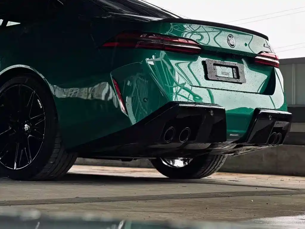 BMW M5 New Energy 2025 M5 купить на сайте DeffCars