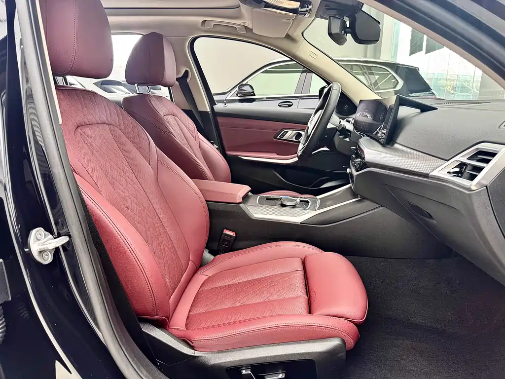 BMW i3 2025 eDrive 40L Night Sports Package купить на сайте DeffCars