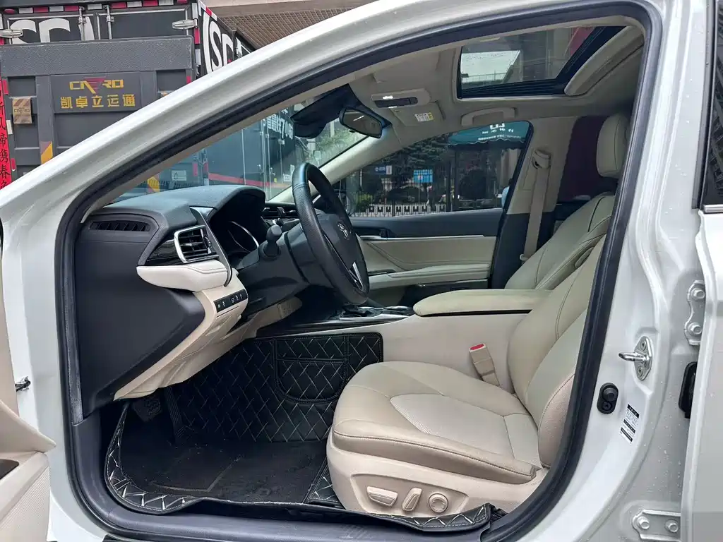 Camry 2019 2.0G Deluxe Edition National VI купить на сайте DeffCars