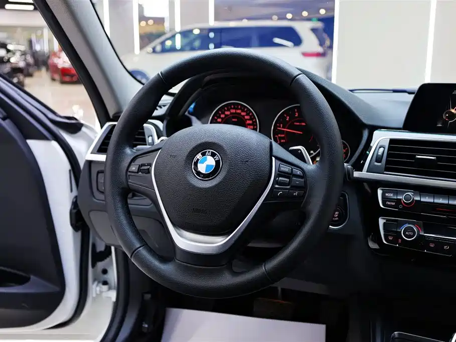 BMW 3 Series 2017 320Li M Sports купить на сайте DeffCars
