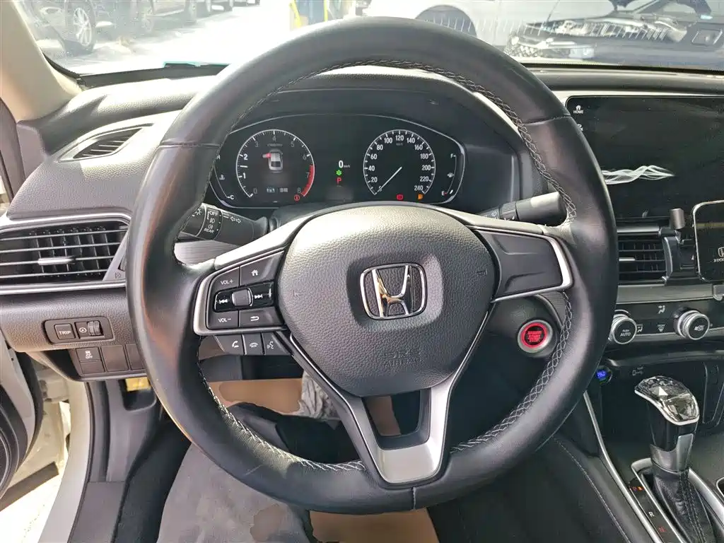 Accord 2022 260TURBO Deluxe Edition купить на сайте DeffCars