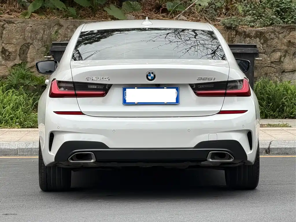 BMW 3 Series 2022 325i M Sports Package купить на сайте DeffCars