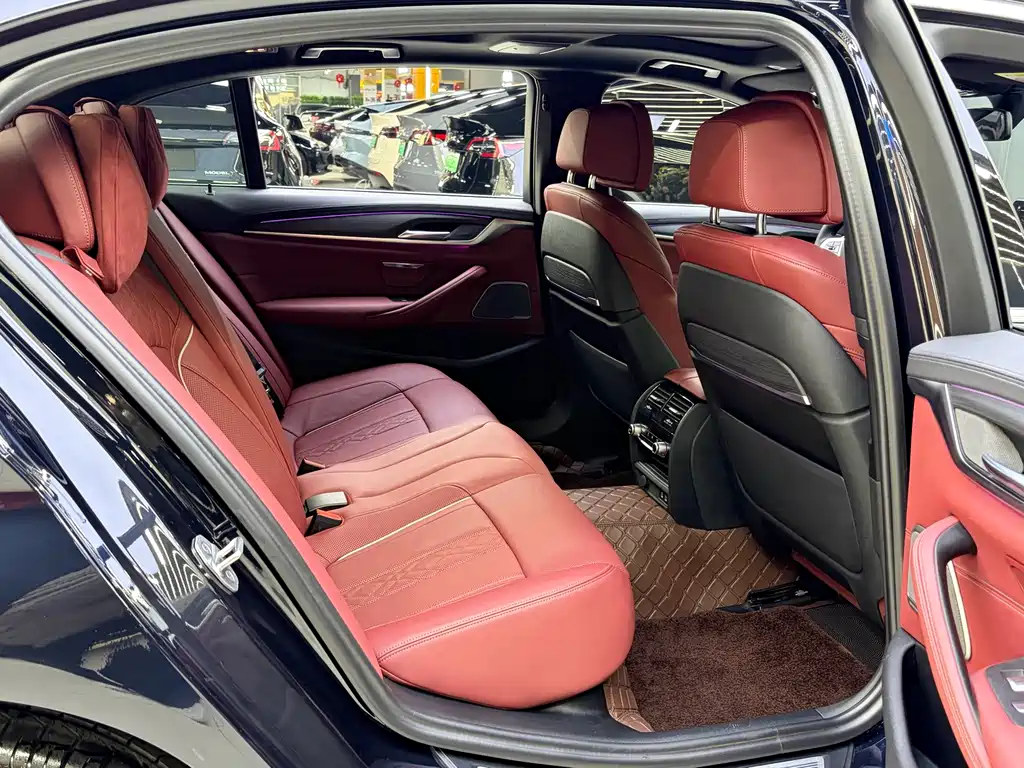 BMW 5 Series 2022 Facelift 2 530Li Exclusive M Sports Package купить на сайте DeffCars