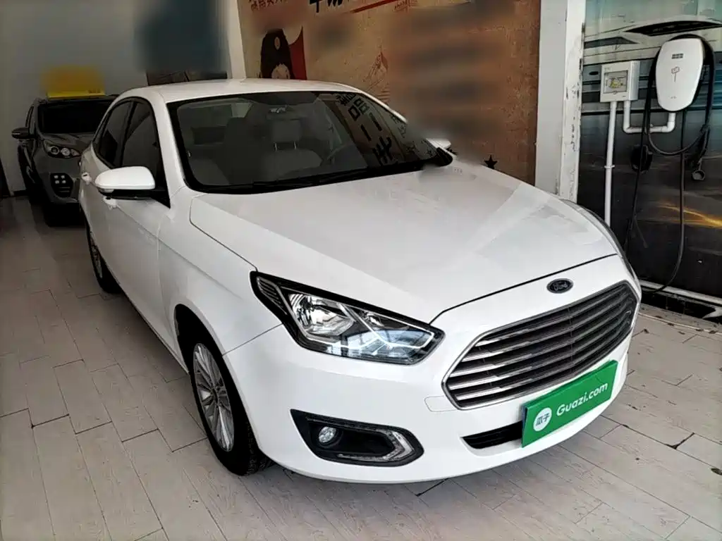 Escort 2017 facelift 1.5L automatic comfort type купить на сайте DeffCars
