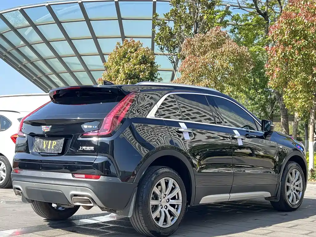 Cadillac XT4 2022 28T two-wheel drive luxury model купить на сайте DeffCars