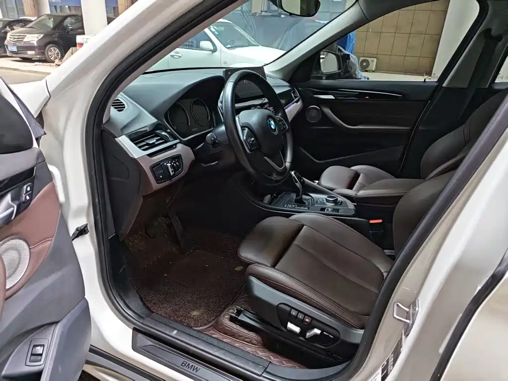 BMW X1 2022 sDrive20Li Fashion Model купить на сайте DeffCars