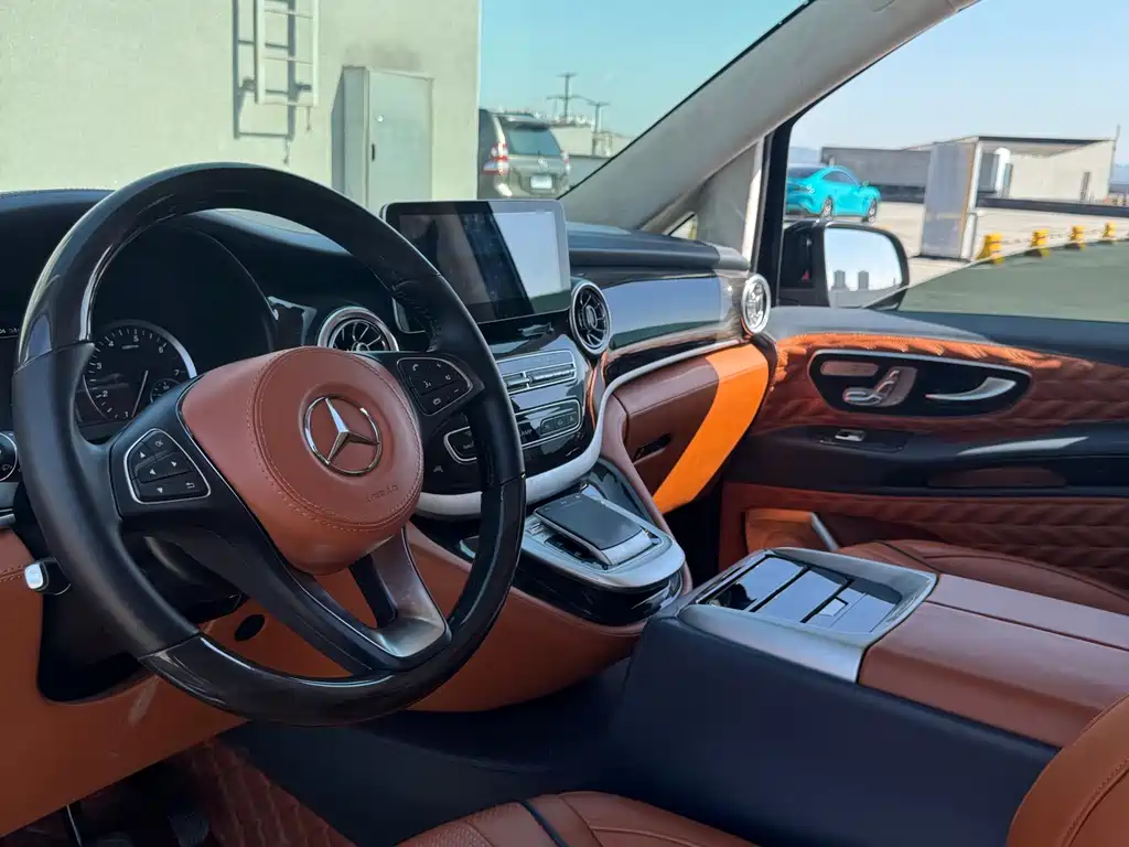 Vito 2021 2.0T Business Edition 7 seats купить на сайте DeffCars