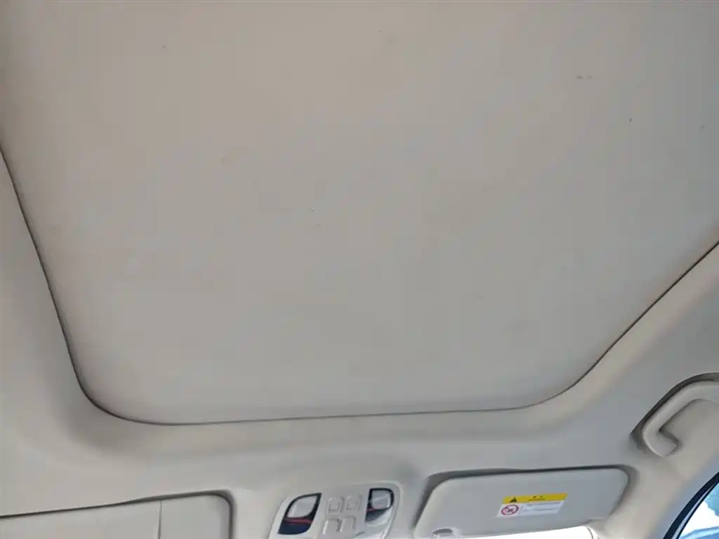 Sihao X8 2021 model 300T DCT luxury intelligent version 7 seats купить на сайте DeffCars