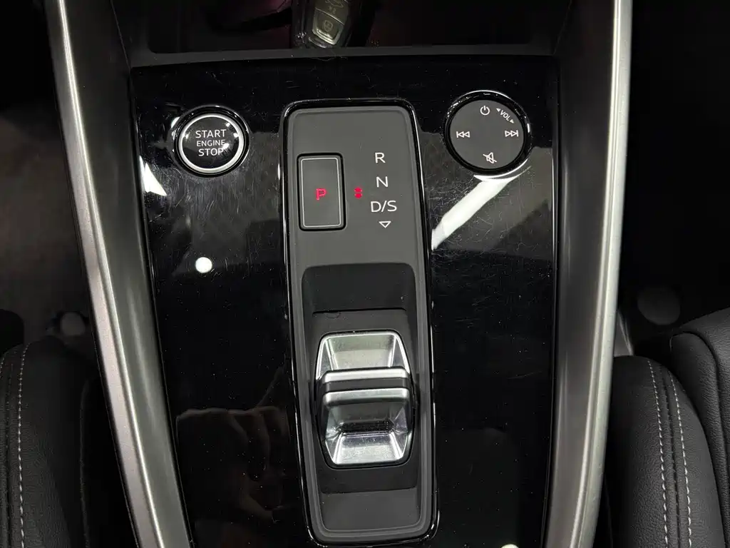 Audi A3 2021 A3L Limousine 35 TFSI Fashionable and Sporty купить на сайте DeffCars