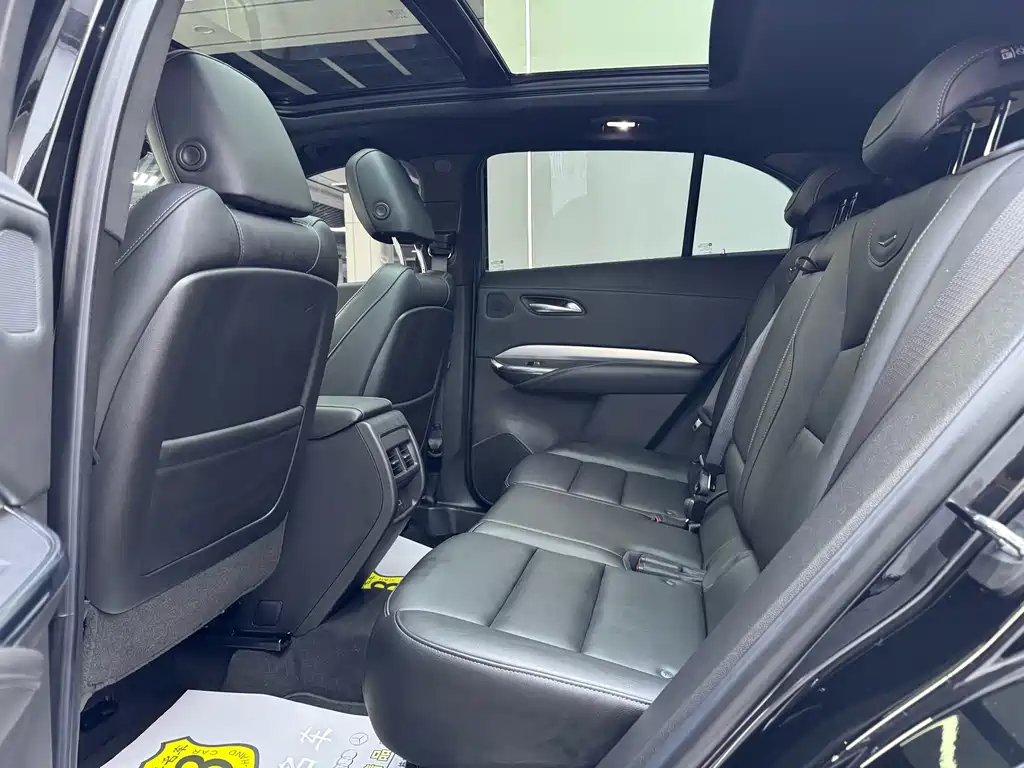 2023 Cadillac XT4 28T 2WD Luxury купить на сайте DeffCars