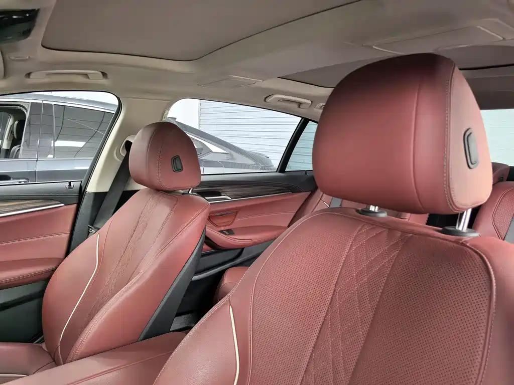 BMW 5 Series 2022 facelift 2 530Li leading model luxury package купить на сайте DeffCars