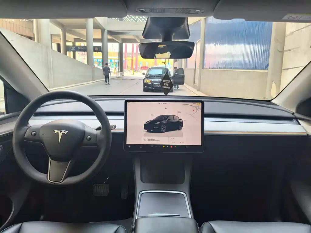 Model Y 2023 rear-wheel drive version купить на сайте DeffCars