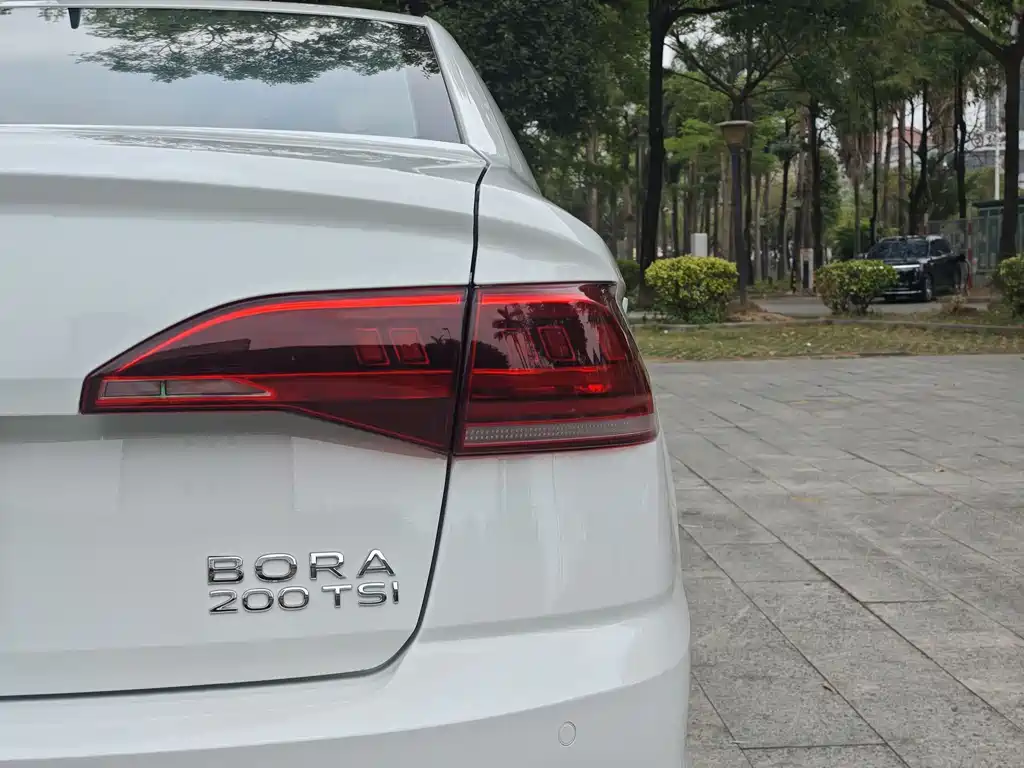 Bora 2023 200TSI DSG Yuexing Edition купить на сайте DeffCars