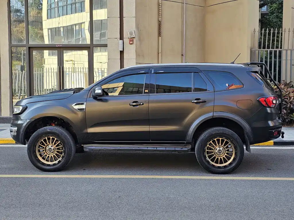 Everest 2017 2.0T gasoline automatic four-wheel drive luxury version 5 seats купить на сайте DeffCars