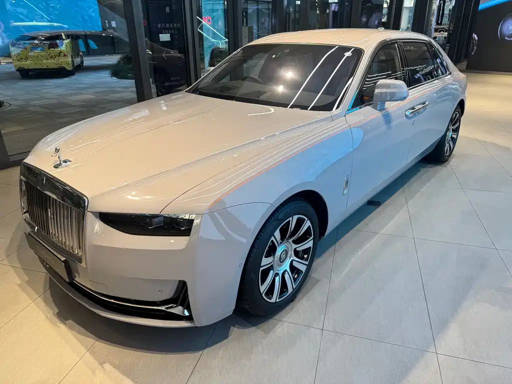 Ghost 2024 6.7T long wheelbase version купить на сайте DeffCars