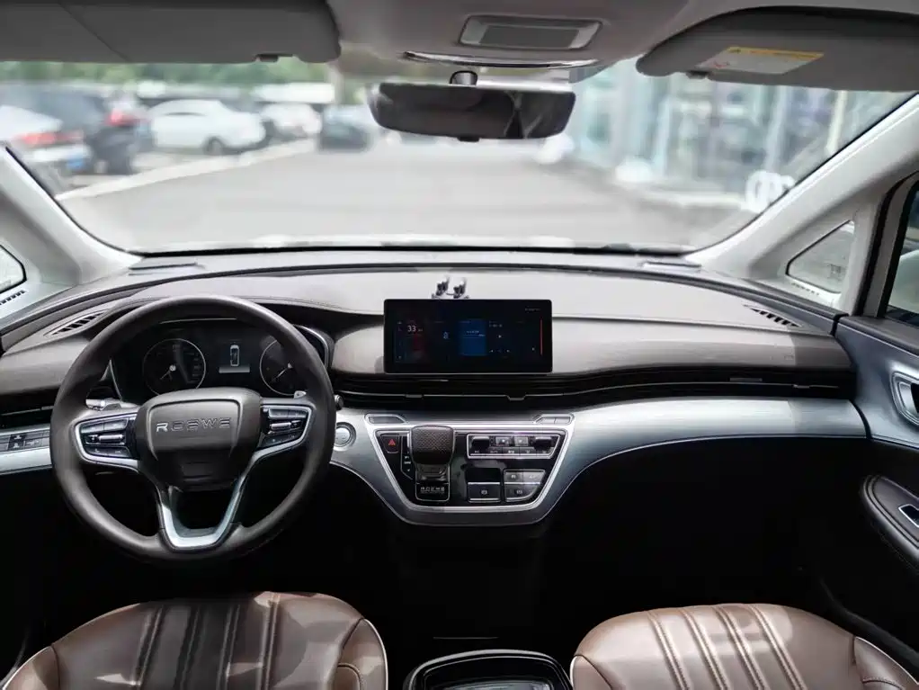 Roewe iMAX8 2023 400TGI Premium Edition купить на сайте DeffCars