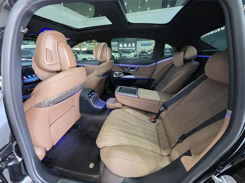 Mercedes-Benz E-Class 2025 E 300 L Luxury Model купить на сайте DeffCars