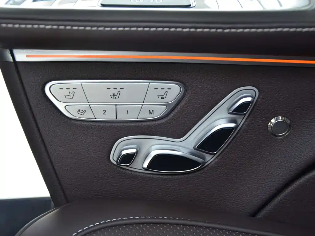 Mercedes-Benz V-Class 2022 V 260 L Long Wheelbase Luxury Edition купить на сайте DeffCars