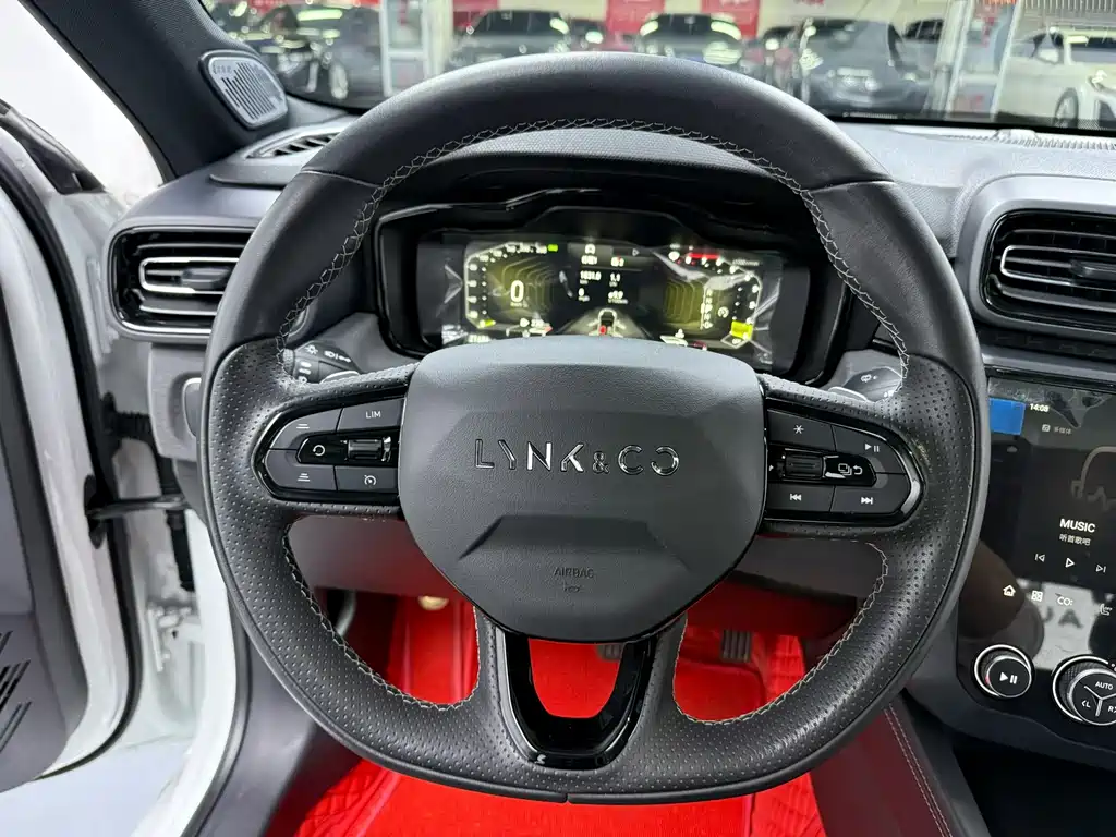 Lynk & Co 03 2022 2.0TD DCT Pro купить на сайте DeffCars