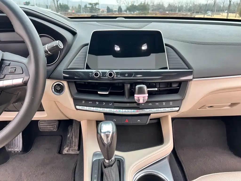 Cadillac CT4 2023 25T luxury model купить на сайте DeffCars