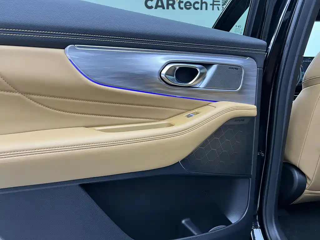 Trumpchi GS8 2024 Pilot Series 2.0TGDI four-wheel drive luxury smart connected version 7 seats купить на сайте DeffCars