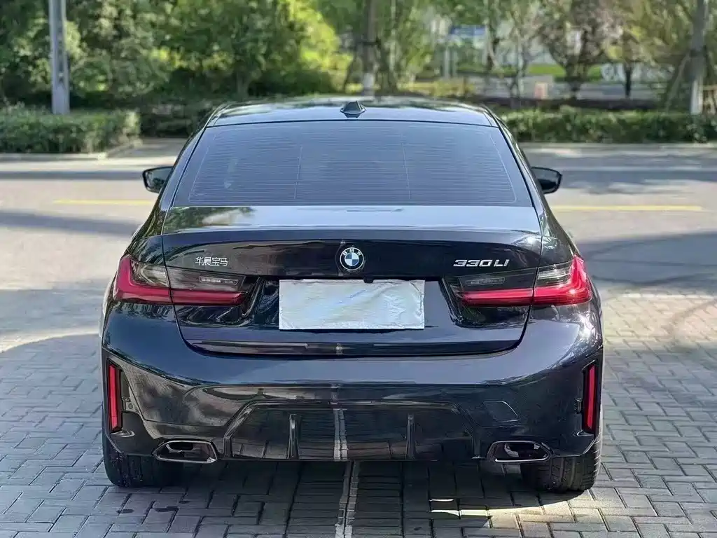 BMW 3 Series 2025 330Li M Sports Night Package купить на сайте DeffCars