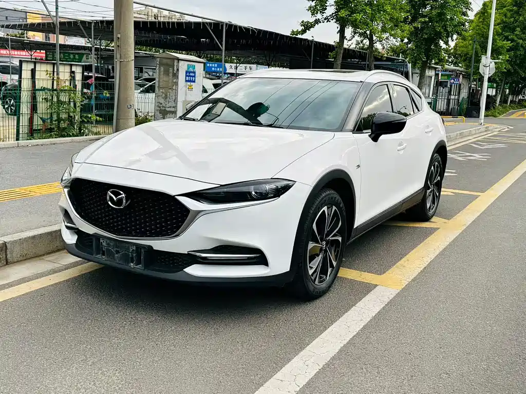 Mazda CX-4 2020 2.5L Automatic 2WD Blue Sky Driving Fun Edition купить на сайте DeffCars