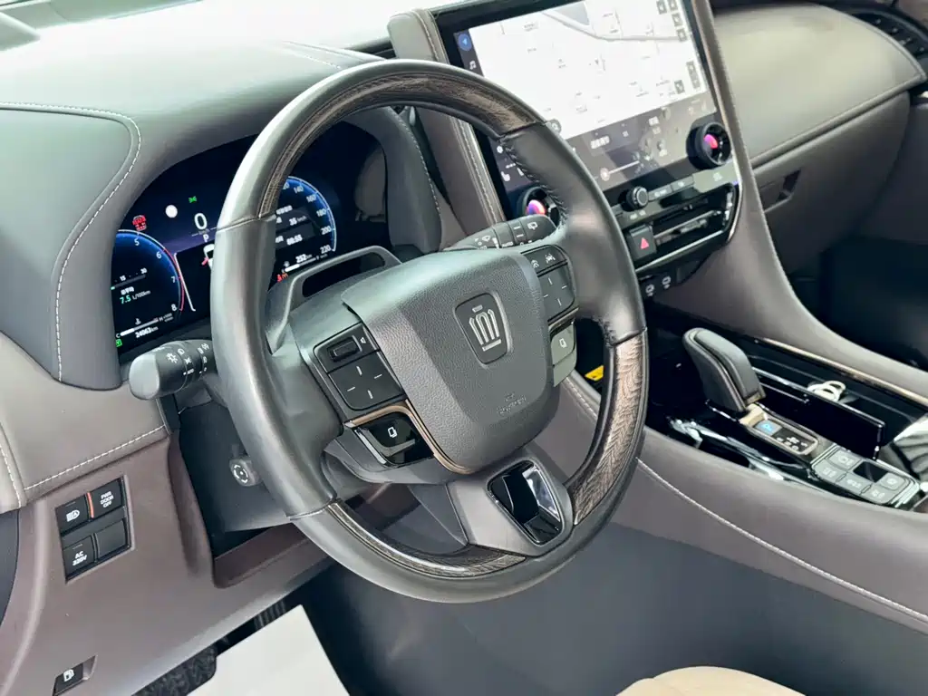 Wilfa 2024 Crown Dual Engine 2.5L Supreme Executive Edition купить на сайте DeffCars