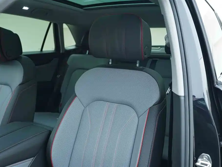 Touron 2024 Touron X 380TSI four-wheel drive luxury version купить на сайте DeffCars
