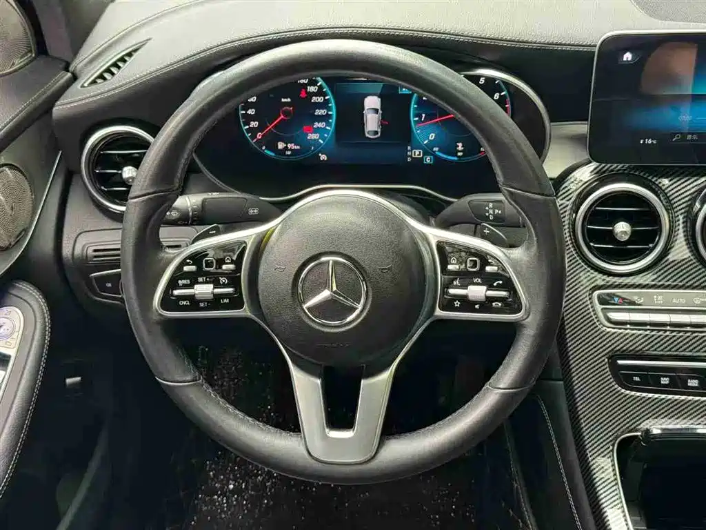 Mercedes-Benz GLC Coupe 2020 GLC 260 4MATIC Coupe SUV купить на сайте DeffCars