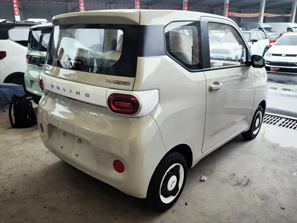 Hongguang MINIEV 2024 third generation 215km youth version купить на сайте DeffCars
