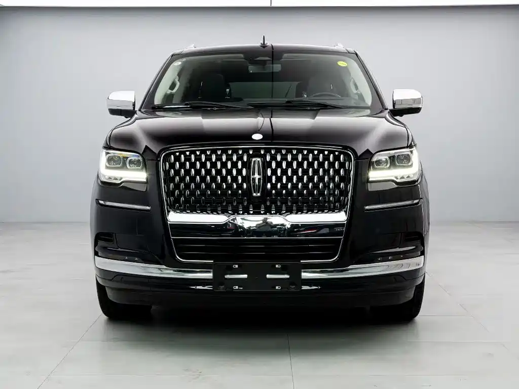 Navigator 2024 3.5T Presidential Edition купить на сайте DeffCars
