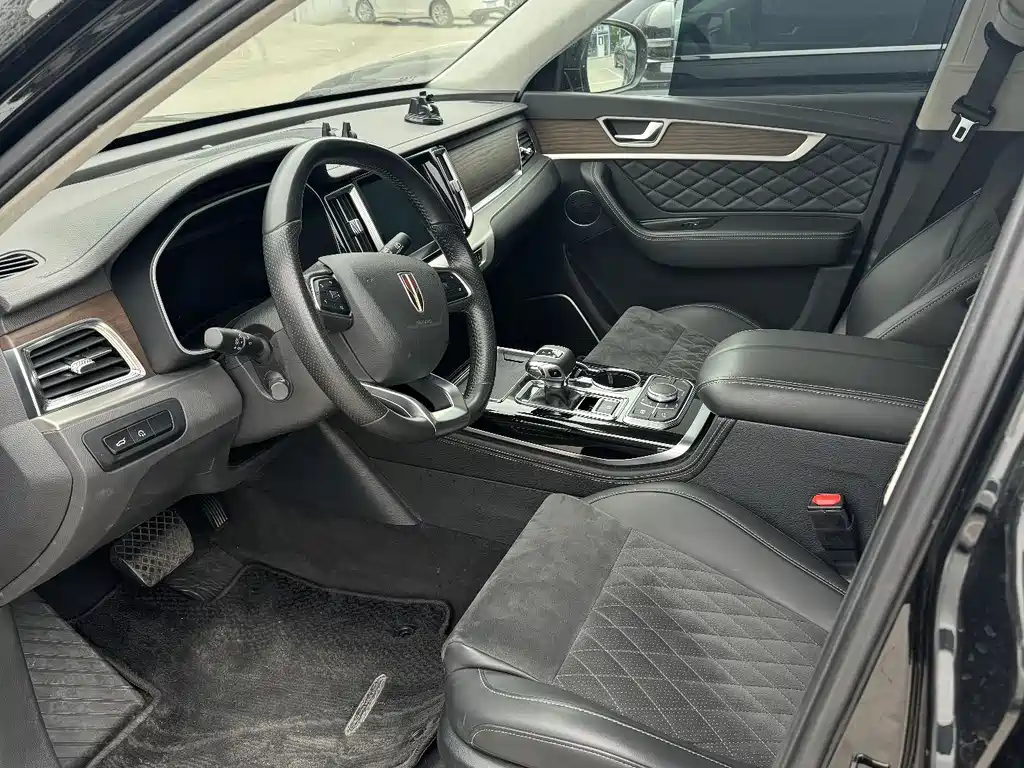 Hongqi HS7 2022 3.0T automatic four-wheel drive smart connected flagship version, five seats купить на сайте DeffCars