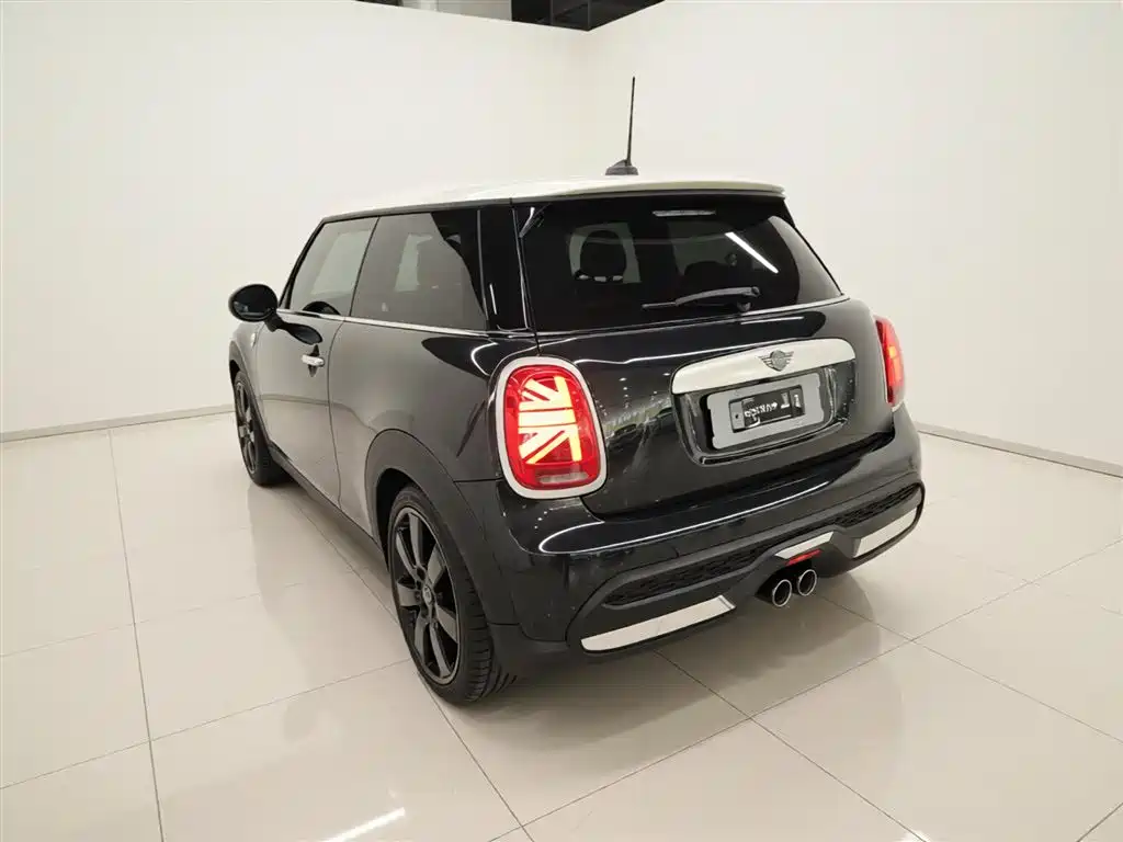 MINI 2023 2.0T COOPER S Artist купить на сайте DeffCars