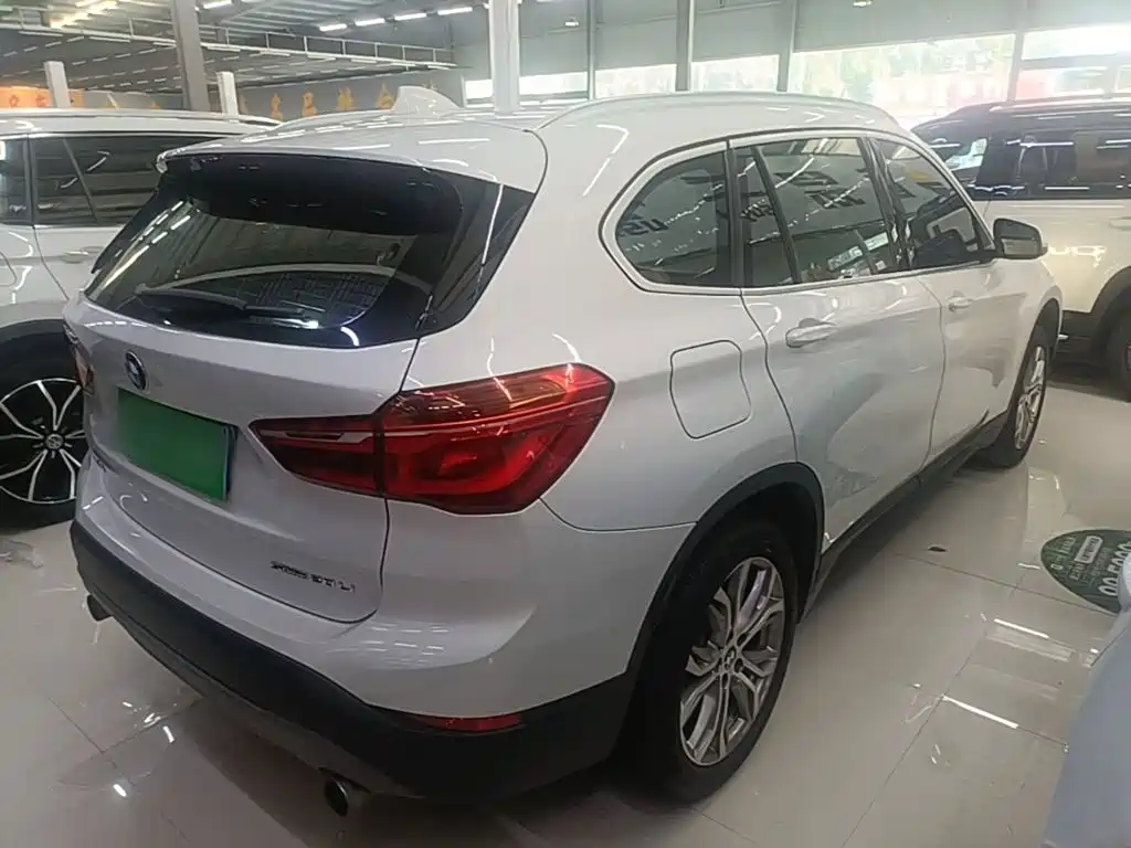 BMW X1 2019 sDrive20Li leading model купить на сайте DeffCars