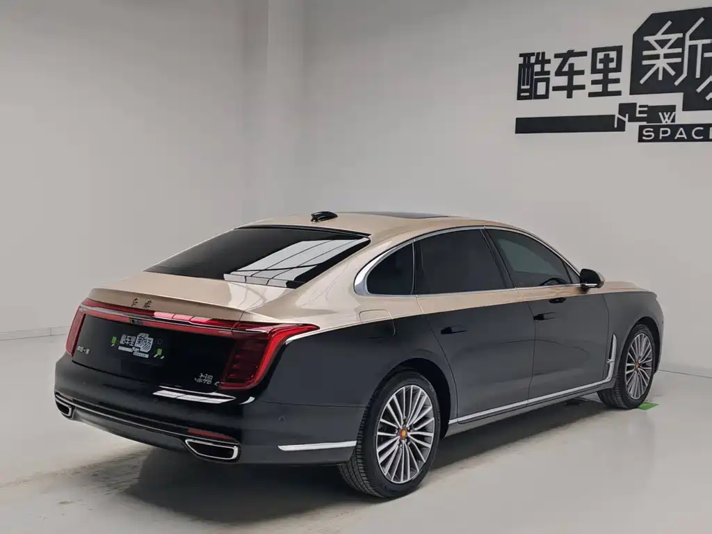 Hongqi H9 2022 2.0T Zhilian Qichang Edition купить на сайте DeffCars