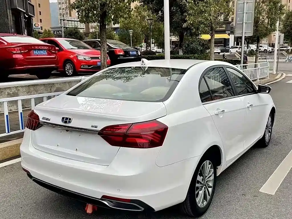 Emgrand 2019 Leading Edition 1.5L CVT upward interconnection type National V купить на сайте DeffCars
