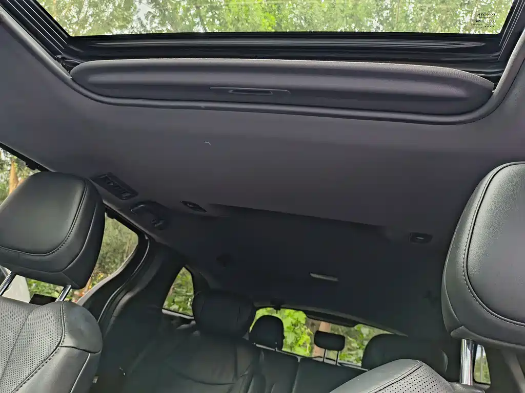 SIENNA 2024 2.5L Hybrid Premium Edition купить на сайте DeffCars