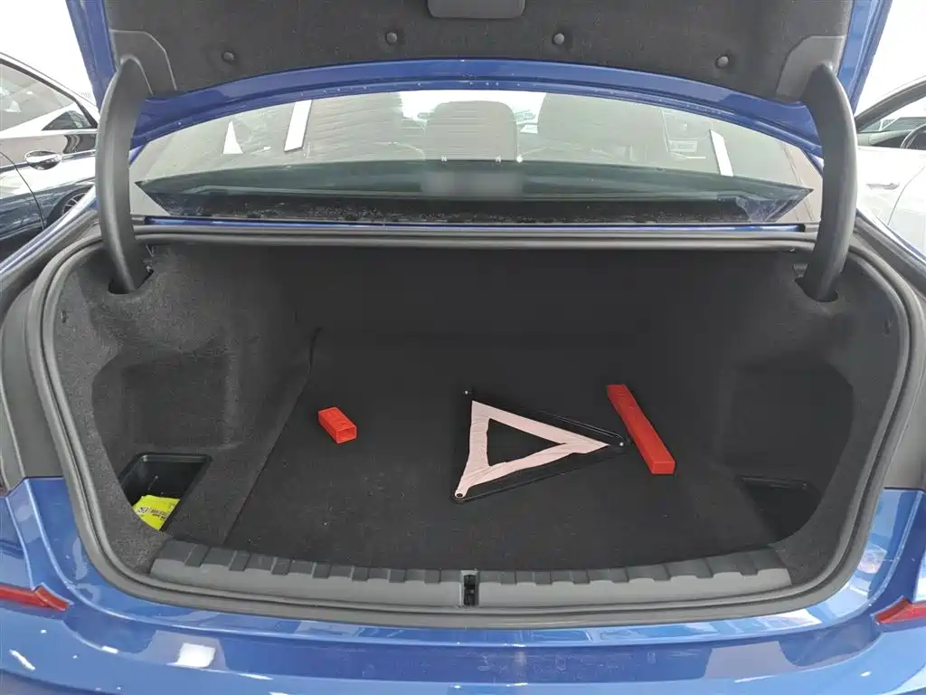 BMW 3 Series 2021 320Li M Sports Package купить на сайте DeffCars