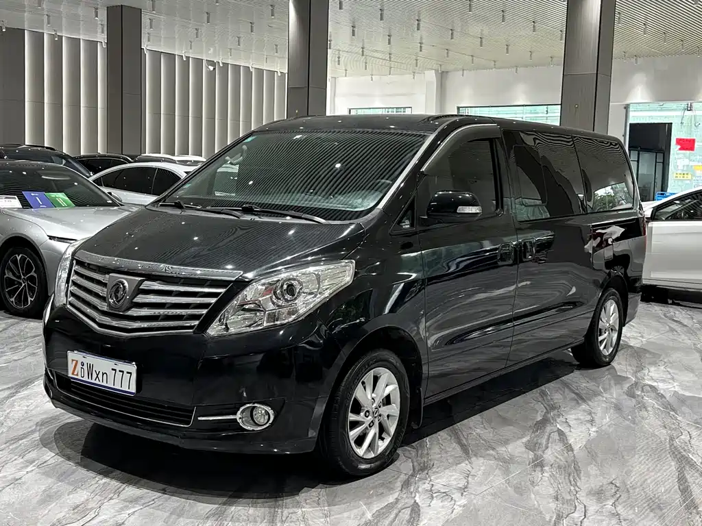 Lingzhi Plus (Forthing Lingzhi Plus) 2021 2.0L Manual Luxury 7 Seater купить на сайте DeffCars