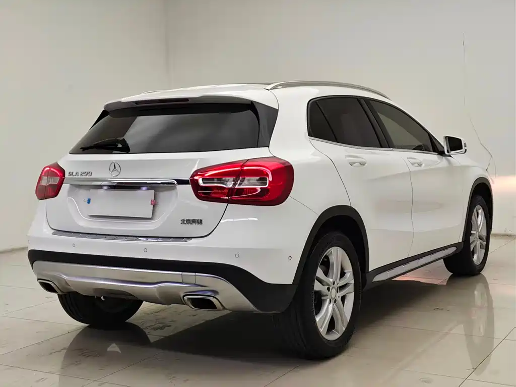 Mercedes-Benz GLA 2016 GLA 200 Dynamic купить на сайте DeffCars