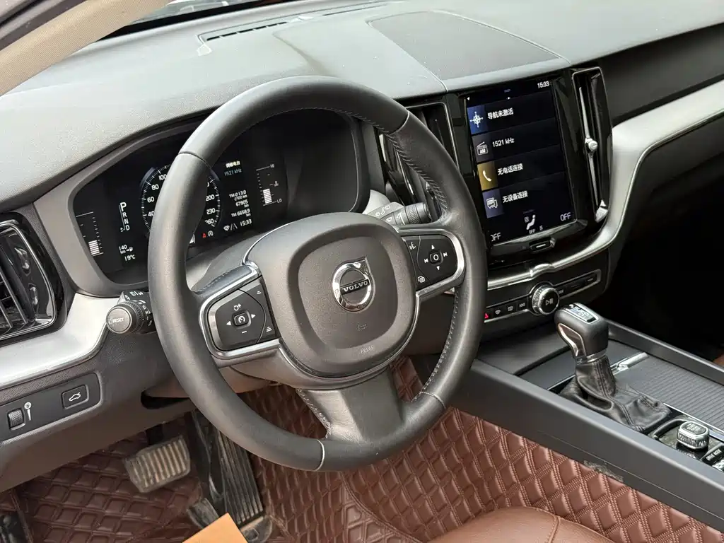 Volvo XC60 2020 T5 four-wheel drive Zhiyi Luxury Edition купить на сайте DeffCars