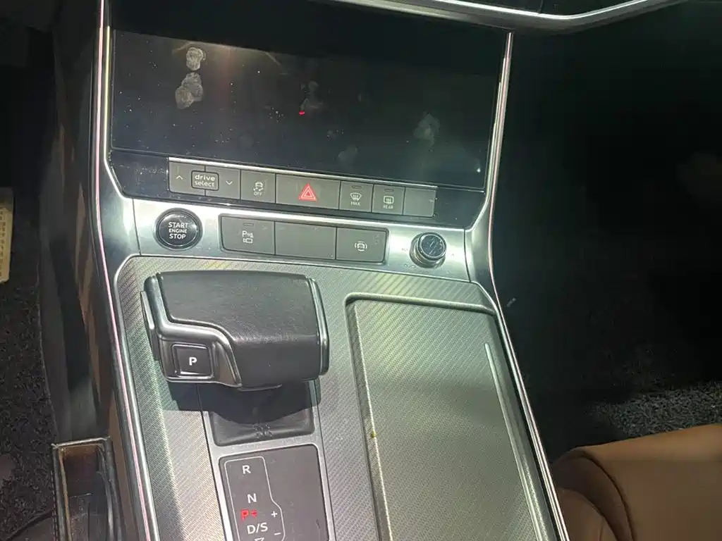Audi A6L 2021 40 TFSI luxury and elegant model купить на сайте DeffCars