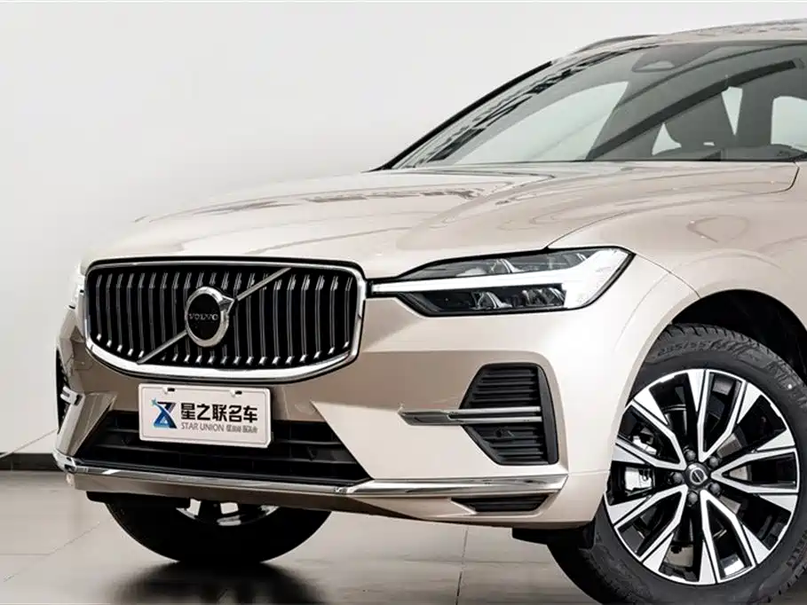 Volvo XC60 2025 B5 four-wheel drive Zhiyuan luxury version купить на сайте DeffCars